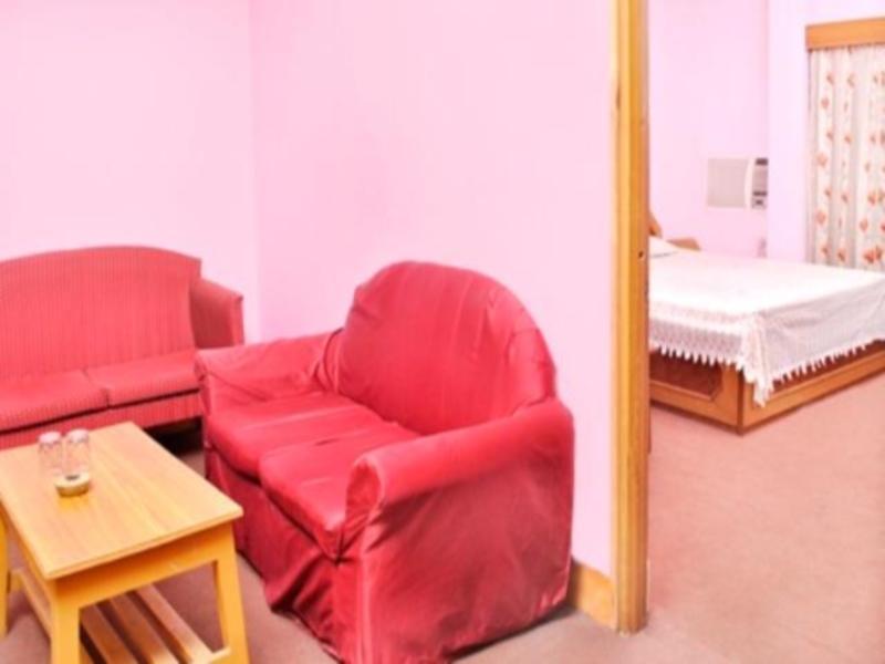 Hotels and Home stays near Chawri Bazar Metro Station New Delhi