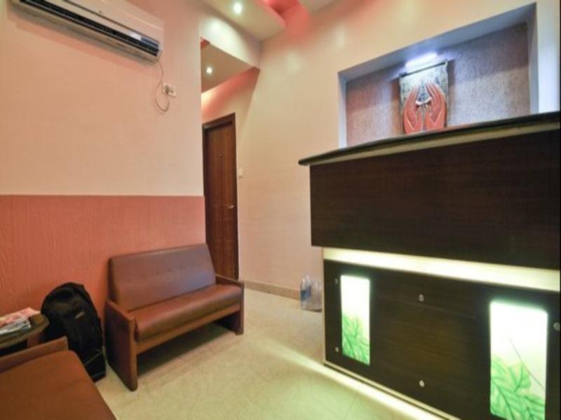 Hotels and Home stays near Park Street Metro Station Kolkata