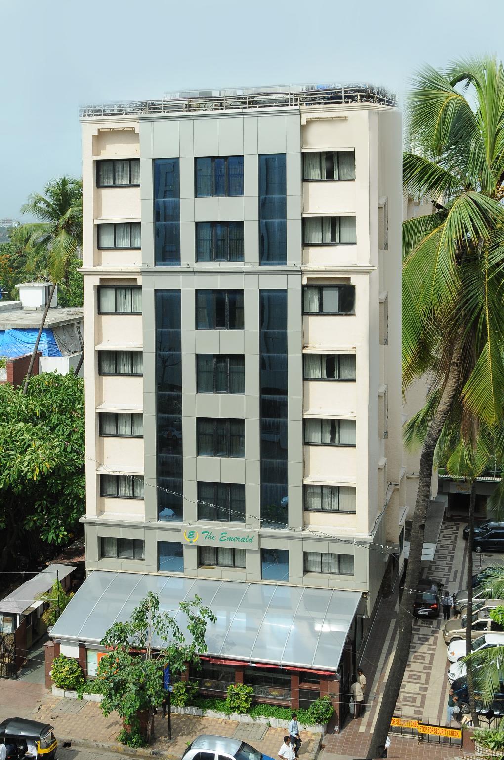 Hotels and Home stays near Bandra Worli Sea Link Mumbai
