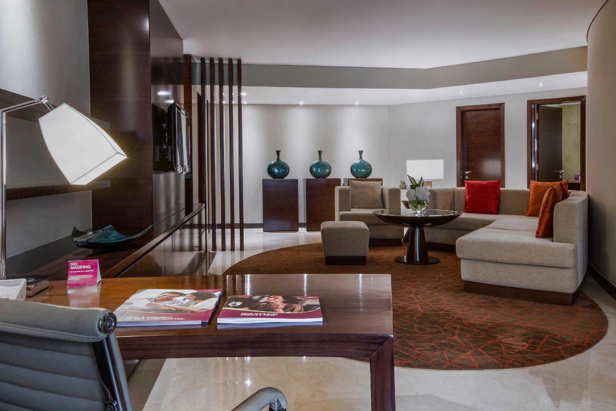 Hotels and Home stays near Dubai International Convention And Exhibition Centre Dubai