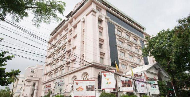 Hotels and Home stays near Bkr Convention Centre Chennai