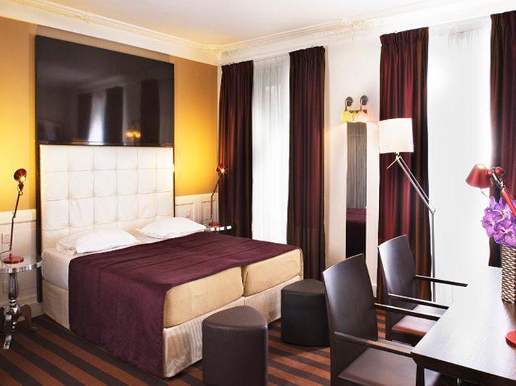 Hotels and Home stays near Nation Metro Station Paris