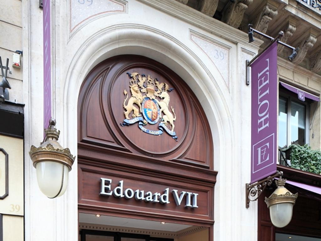 Hotels and Home stays near Maraichers Metro Station Paris