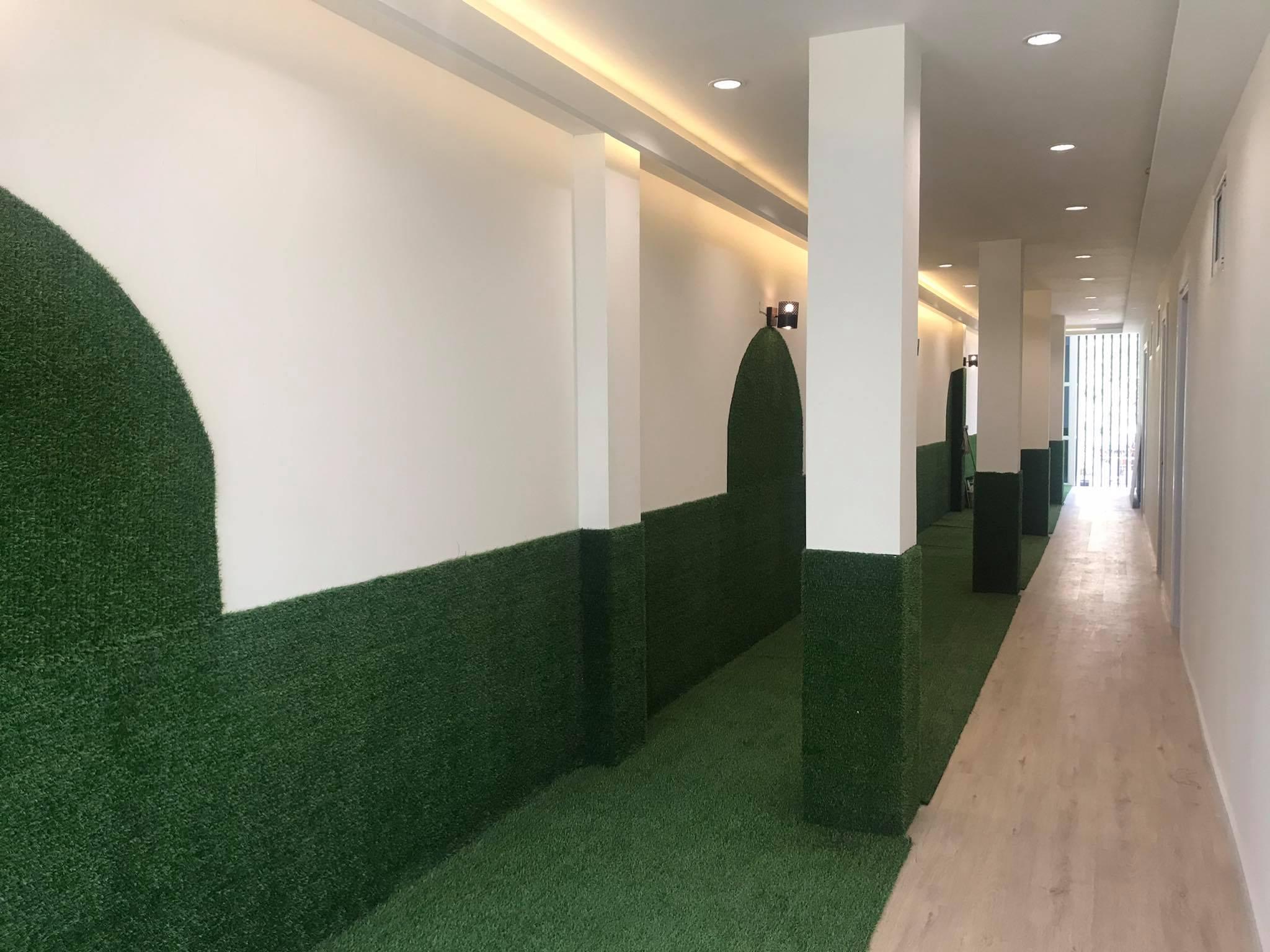 Hotels and Home stays near Lat Krabanghotels Metro Forest