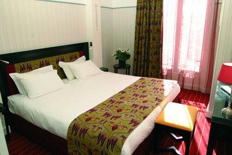 Hotels and Home stays near Luxembourg Metro Station Paris