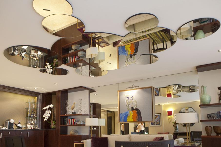 Hotels and Home stays near Argentine Metro Station Paris