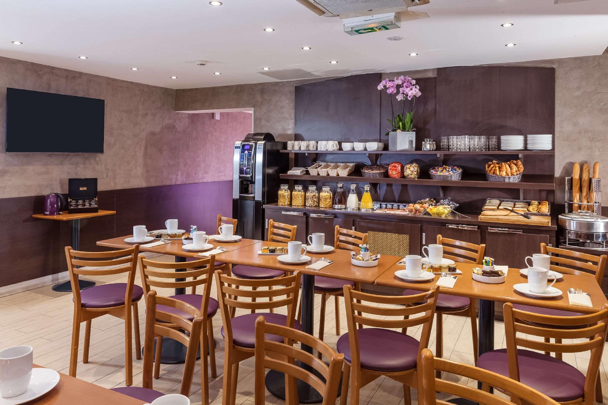 Hotels and Home stays near Stalingrad Metro Station Paris