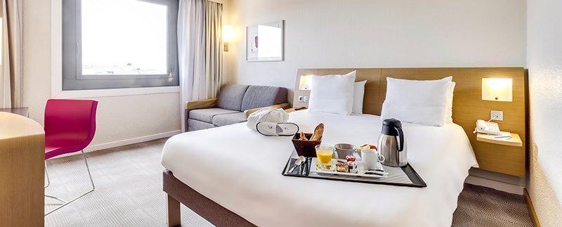 Hotels and Home stays near Miromesnil Metro Station Paris